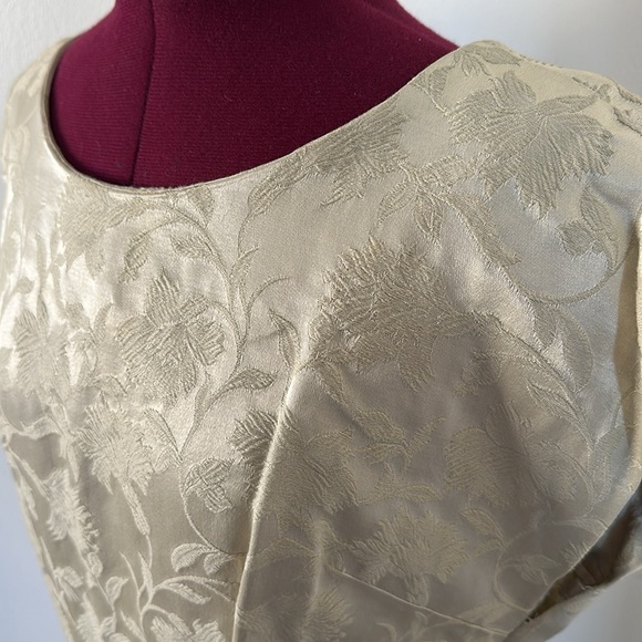 White/cream vintage brocade wiggle dress by Cathy Gray Inc - Picture 2 of 5